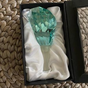 [Oleg Cassini] Blue Crystal Wine Stopper